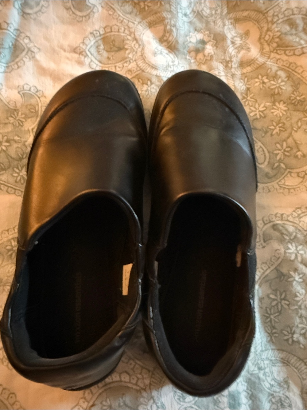 Amazon Essentials Women's Black Slip-On Loafers